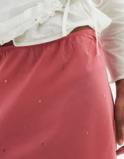 Falda Tambora